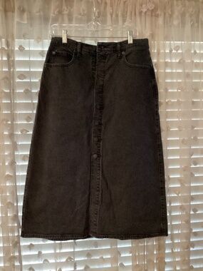 Women’s Black Denim Skirt